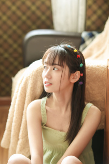 坤坤寒进桃子里